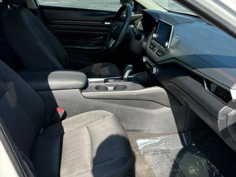 Used 2020 Nissan Altima 2.5 SR FWD image 17