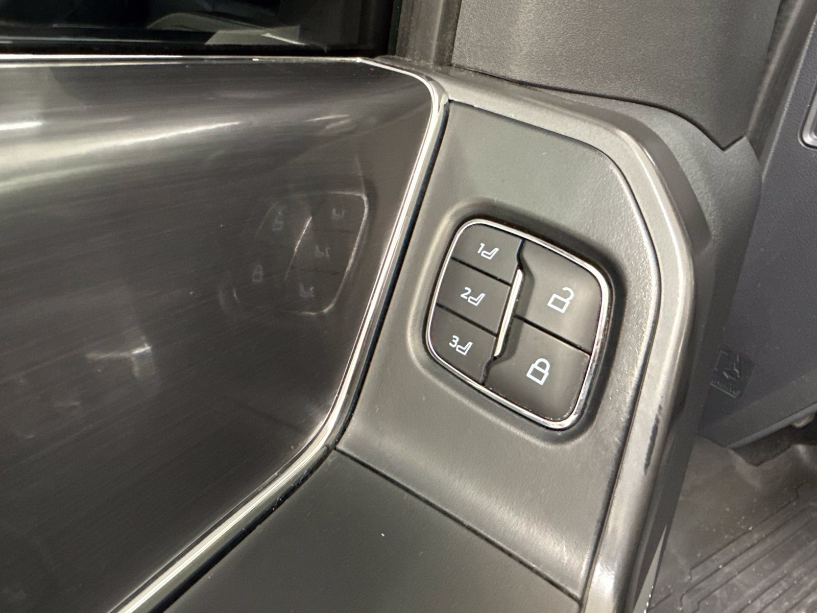 Used 2024 Ford F150 Lariat w/ Equipment Group 502A High AWD/4WD image 13