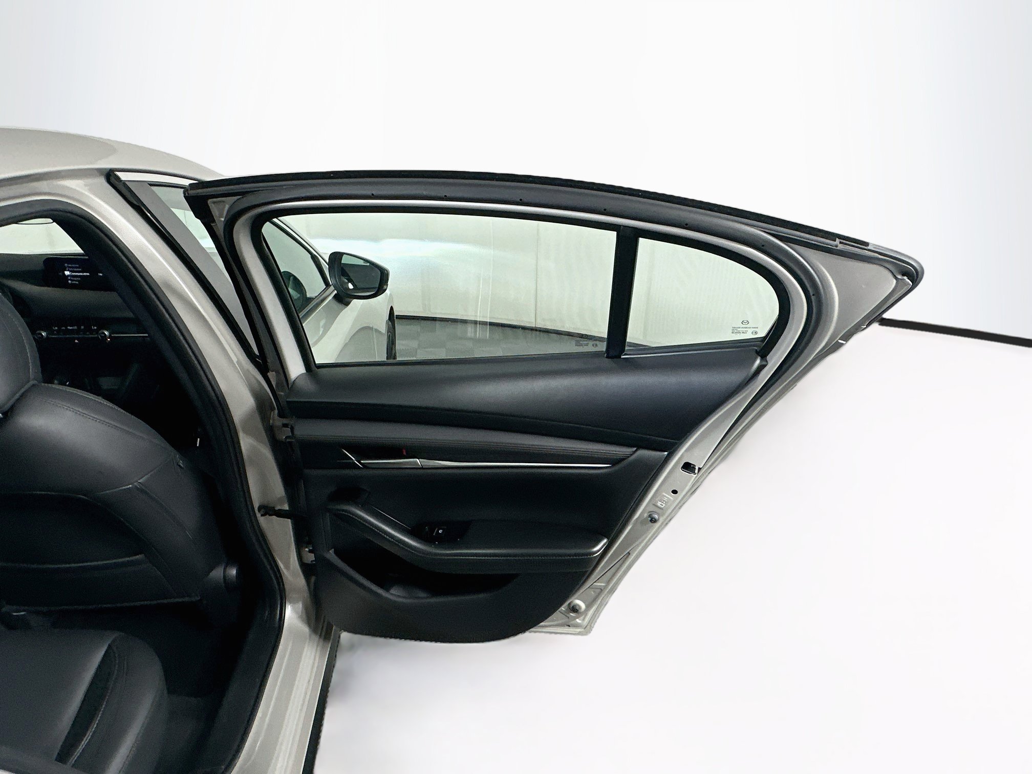 Used 2025 MAZDA MAZDA3 s FWD image 28