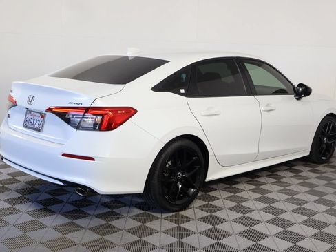 Used 2022 Honda Civic Sport image 4