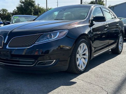 Used 2013 Lincoln MKS FWD image 5