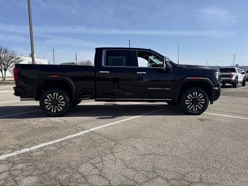 New 2026 GMC Sierra 2500 Denali Ultimate image 7