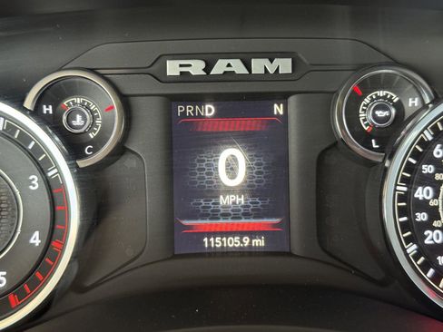 Used 2024 RAM 3500 Big Horn AWD/4WD image 11