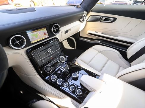 Used 2012 Mercedes-Benz SLS AMG Coupe image 30