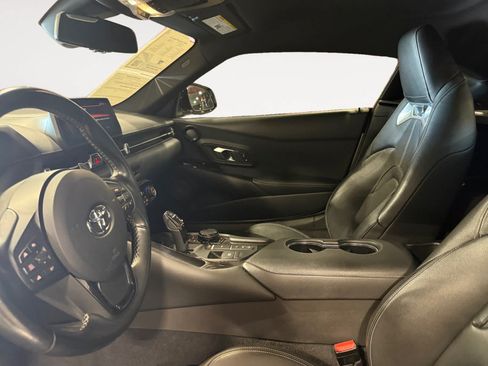 Used 2022 Toyota Supra Premium w/ Driver Assist Package RWD image 10