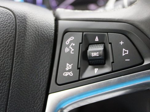 Used 2019 Buick Encore Essence FWD image 22
