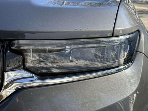 Used 2024 Jeep Grand Cherokee Limited image 9