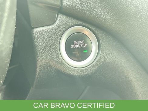 Certified 2019 Chevrolet Equinox LT w/ Sun & Navigation Package AWD/4WD image 17
