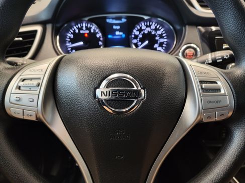 Used 2016 Nissan Rogue SV AWD/4WD image 17
