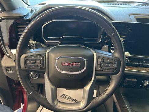 Used 2022 GMC Sierra 1500 Elevation w/ Elevation Premium Package image 18