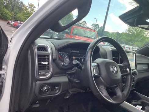 Used 2024 RAM 1500 Laramie image 10