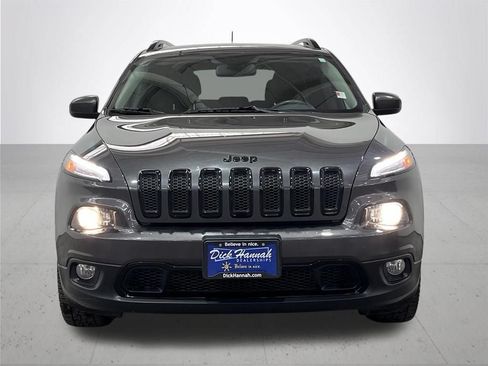 Used 2016 Jeep Cherokee Latitude FWD image 4