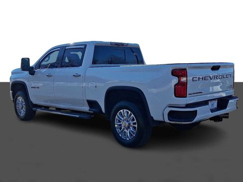 Used 2020 Chevrolet Silverado 2500 High Country w/ Z71 Off-Road Package image 4