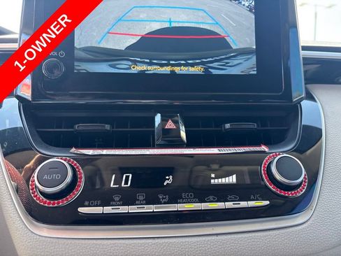 Used 2025 Toyota Corolla LE FWD image 21