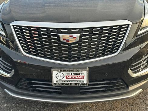 Used 2022 Cadillac XT5 Premium Luxury w/ Technology Package AWD/4WD image 8