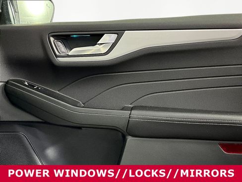 Used 2023 Ford Escape Platinum AWD/4WD image 25