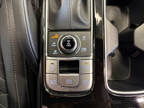 Used 2025 Kia Telluride SX X-Line AWD/4WD image 30