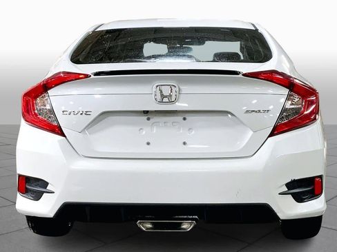 Used 2019 Honda Civic Sport image 5