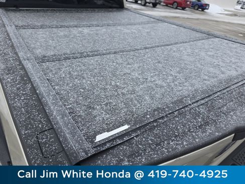 Used 2017 Ford F250 XLT w/ XLT Premium Package image 15