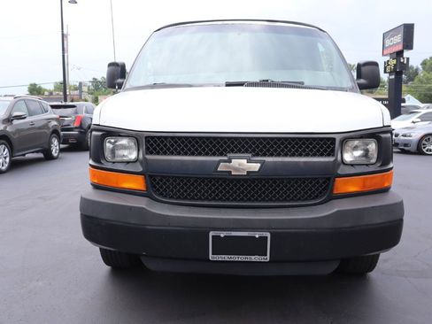 Used 2007 Chevrolet Express 3500 Extended Passenger RWD image 8