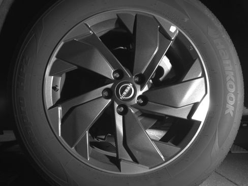 Used 2025 Nissan Rogue SV image 14