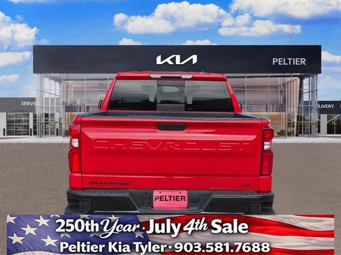 Used 2021 Chevrolet Silverado 1500 LT Trail Boss w/ Convenience Package II AWD/4WD image 5