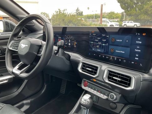 Used 2025 Ford Mustang GT Premium RWD image 26
