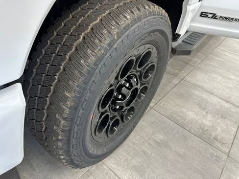 New 2026 Ford F350 Lariat w/ Black Appearance Package image 40