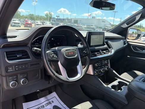 Used 2022 GMC Yukon SLE w/ Gmc Pro Safety Plus Package AWD/4WD image 23