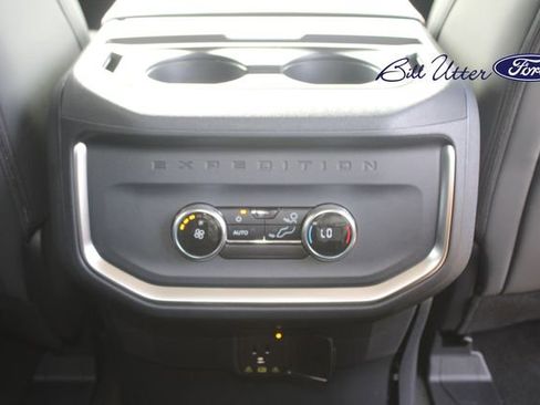 New 2025 Ford Expedition Max Active image 11