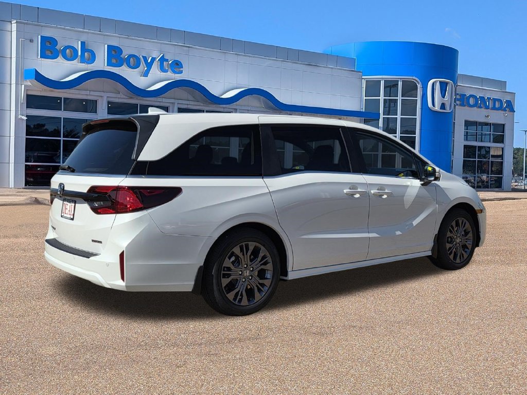New 2027 Honda Odyssey Touring image 4