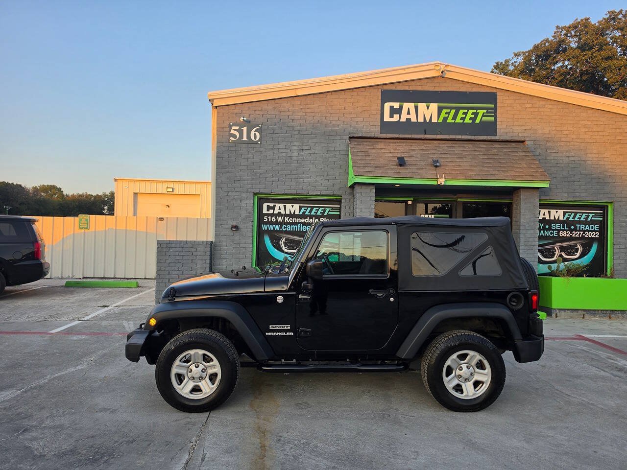 Used 2013 Jeep Wrangler Sport AWD/4WD image 6