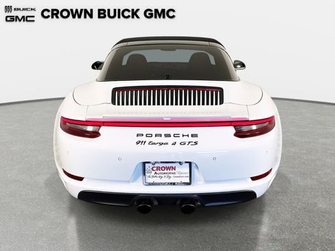 Used 2018 Porsche 911 Targa 4 GTS image 6