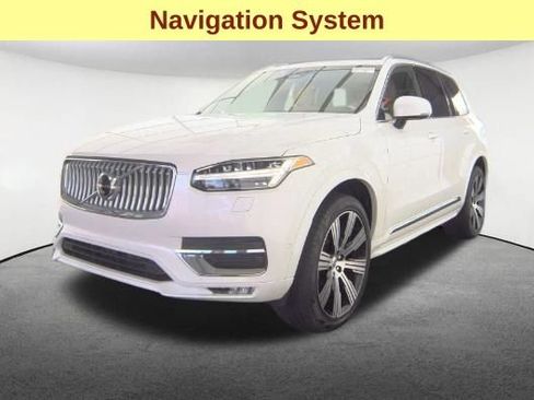 Used 2025 Volvo XC90 B5 Ultra w/ Protection Package Premier AWD/4WD image 4