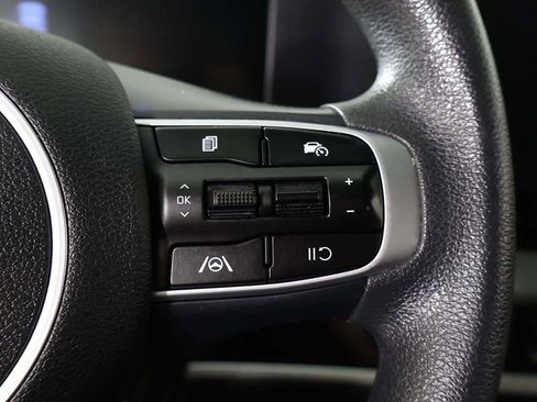 Used 2024 Kia Sportage LX image 37