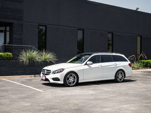 Used 2015 Mercedes-Benz E 350 4MATIC Wagon image 60