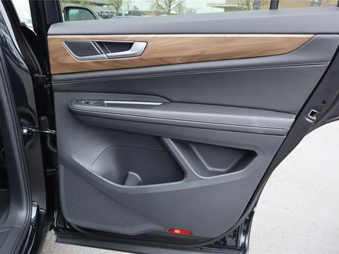 New 2026 Volkswagen Atlas SE image 27