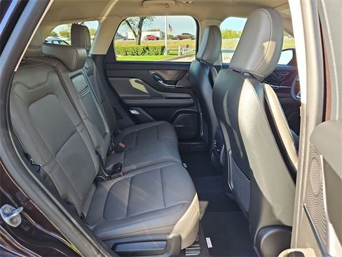 Used 2023 Lincoln Corsair Standard 4D Sport Utility image 31