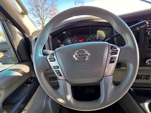 Used 2018 Nissan NV 3500 SL w/ Navigation Package image 38