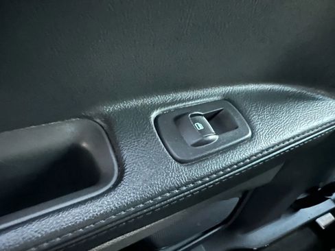 Used 2015 Ford Explorer Sport image 36