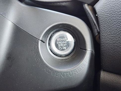 Certified 2023 Jeep Renegade Latitude image 21