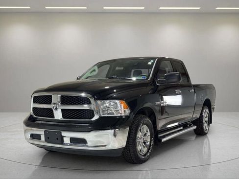 Used 2017 RAM 1500 Classic SLT image 15