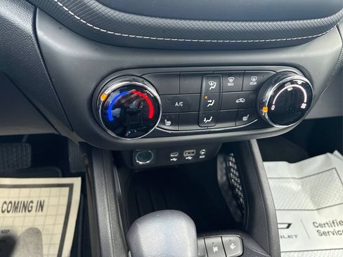 Used 2022 Chevrolet TrailBlazer ACTIV FWD image 37