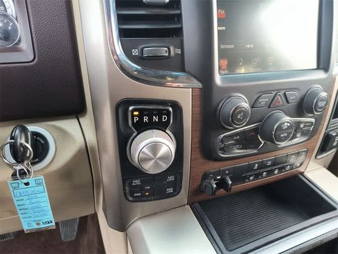 Used 2015 RAM 1500 Laramie image 19