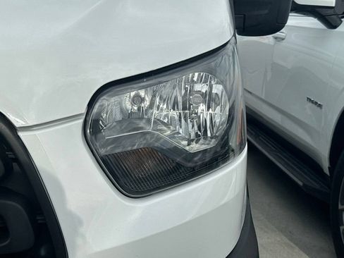 Used 2018 Ford Transit 150 130 Medium Roof RWD image 4