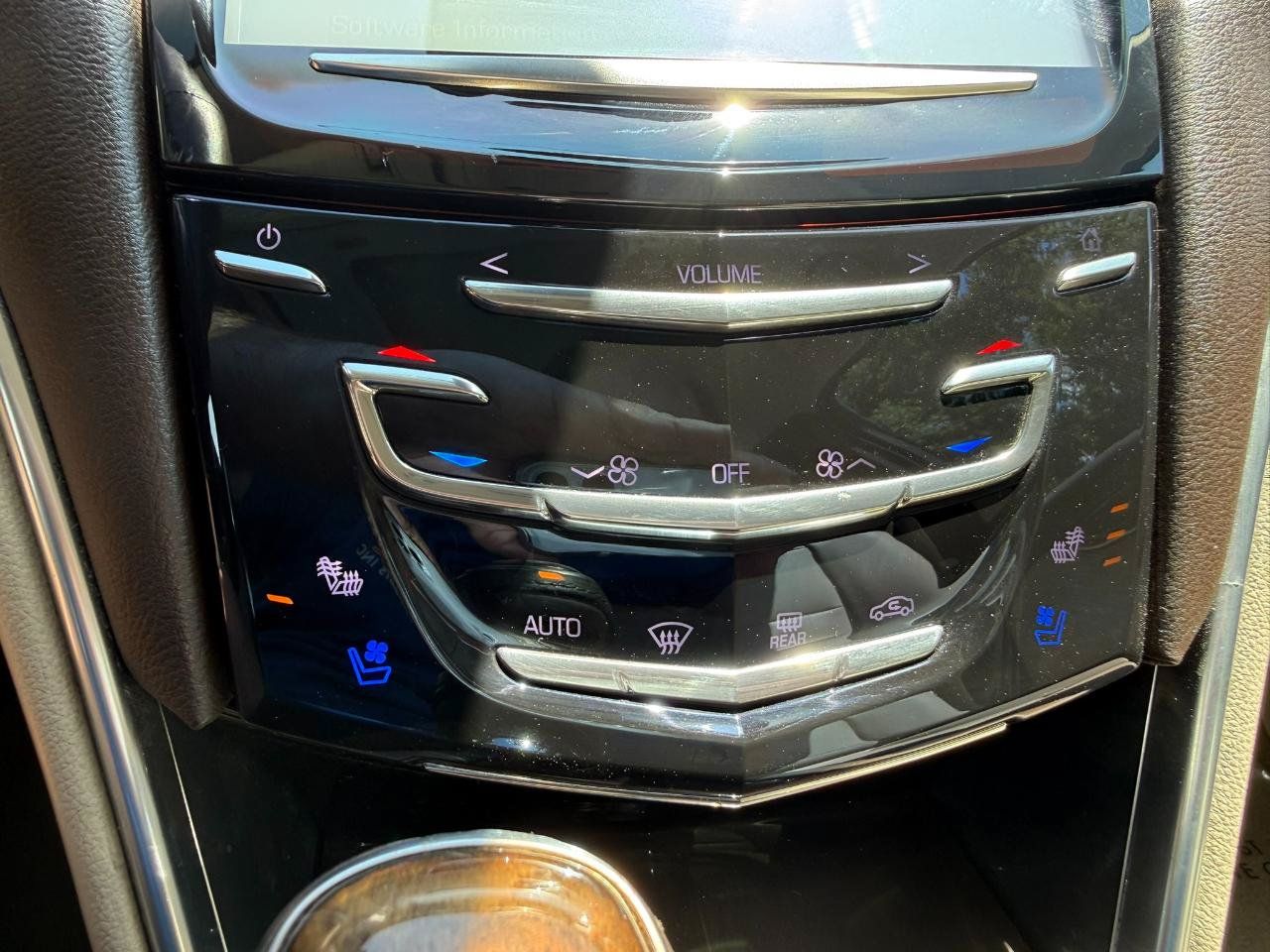 Used 2014 Cadillac XTS Premium FWD image 34