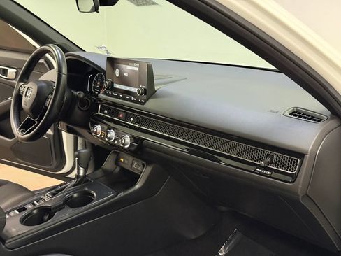 Used 2024 Honda Civic Sport image 15