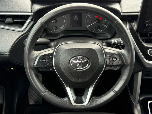 Used 2023 Toyota Corolla Cross LE FWD image 11