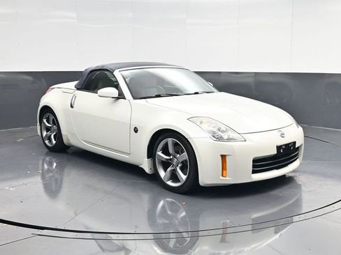 Used 2006 Nissan 350Z Touring image 1