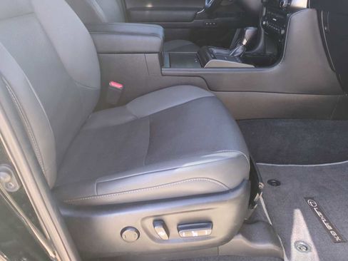 Used 2022 Lexus GX 460 image 29